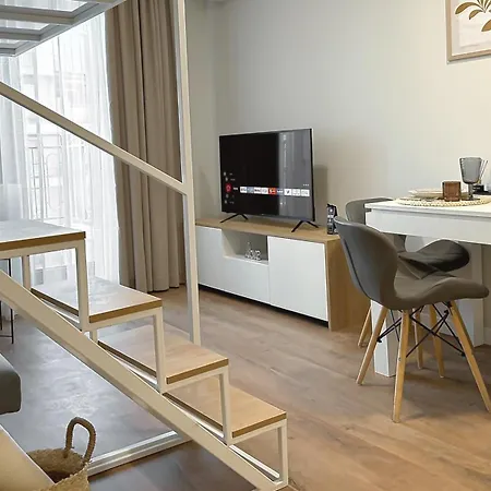 Sofia Apartments *